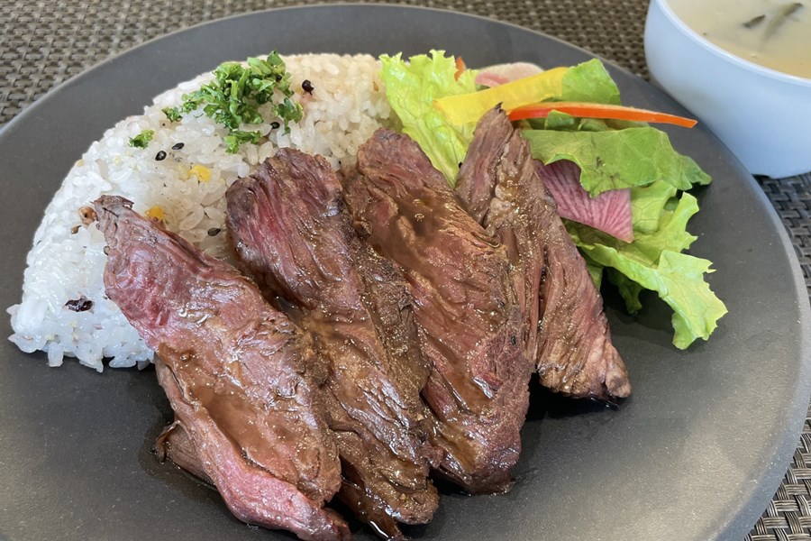 昼食のメニュー例