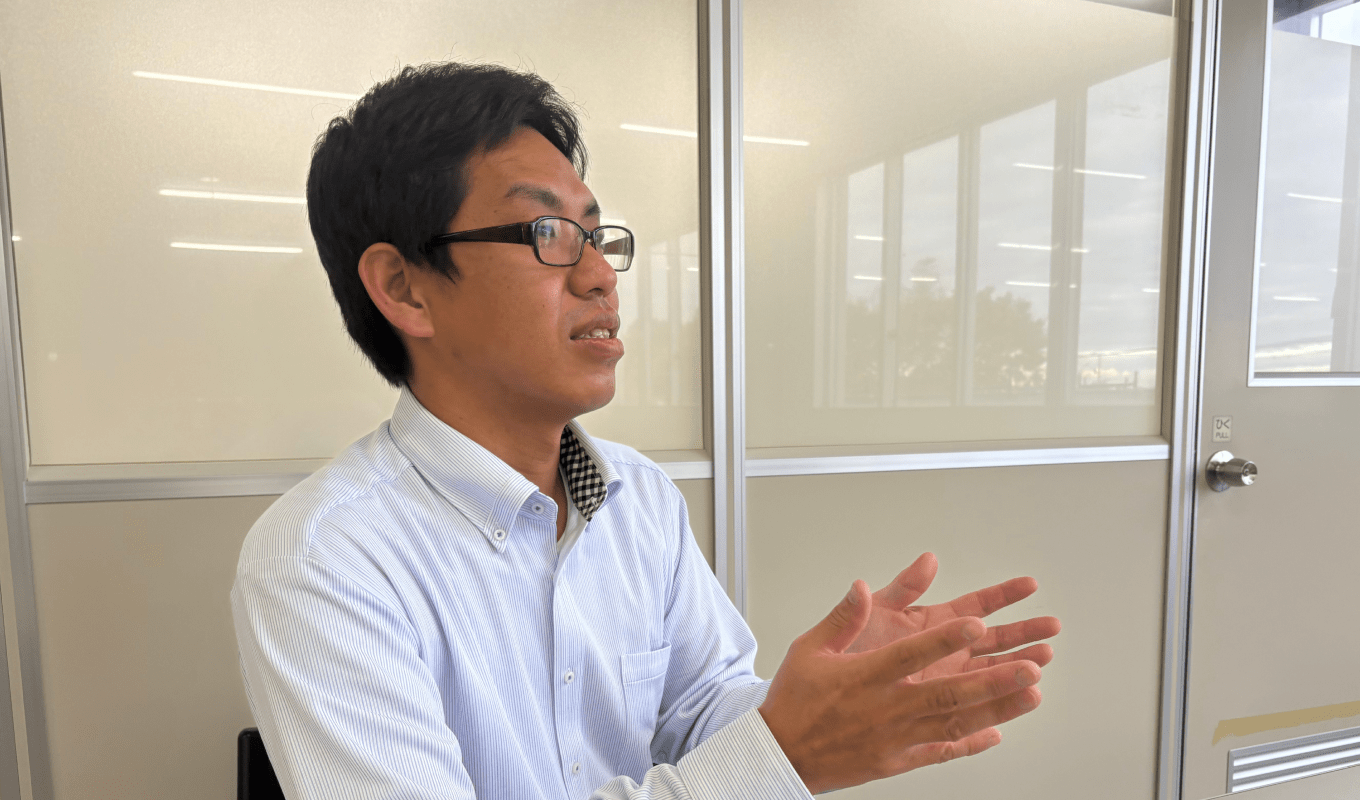 角張 圭輔