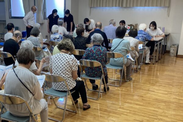 血管年齢やヘモグロビン量を測定