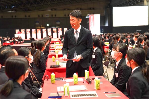社長が一人ひとりに声掛けする