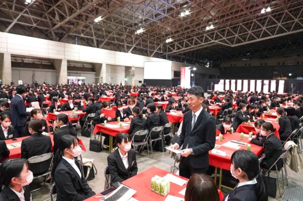 社長が声掛けする姿